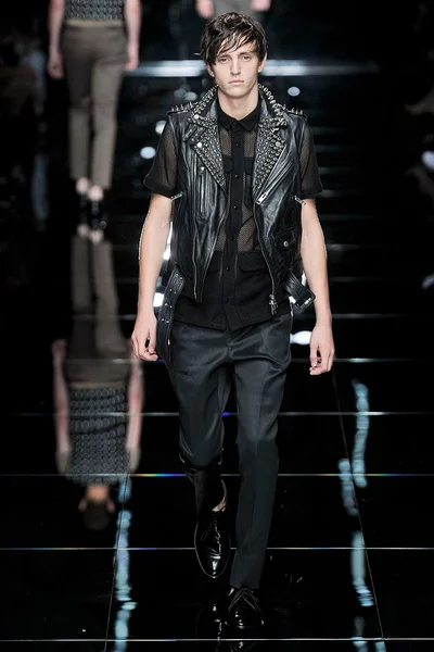 Look 40